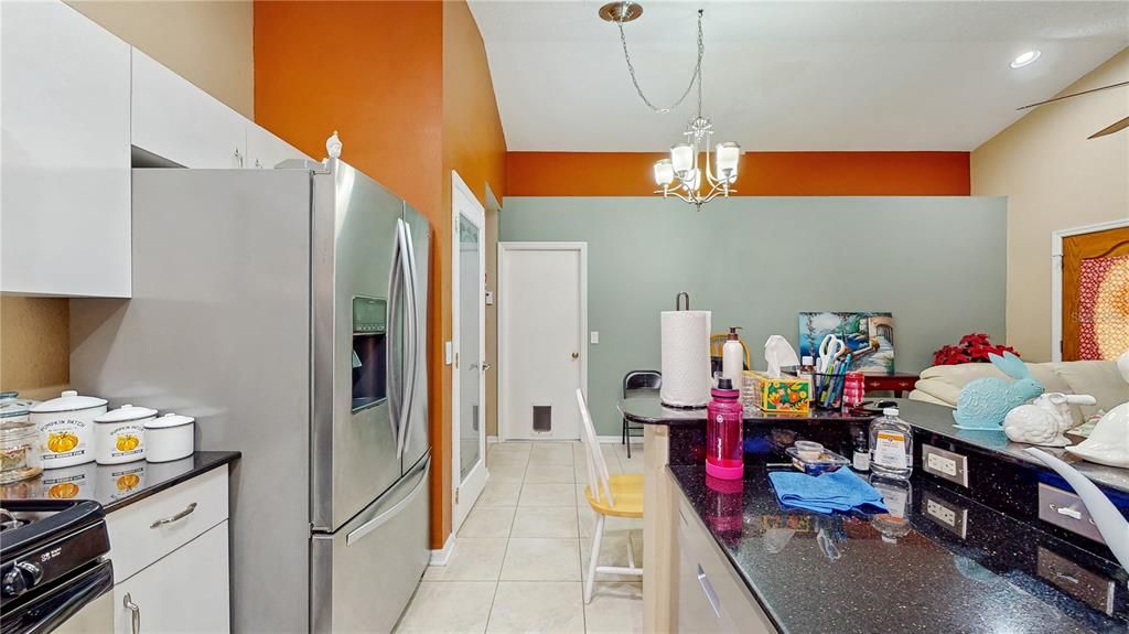 En Venta: $290,000 (3 camas, 2 baños, 1050 Pies cuadrados)