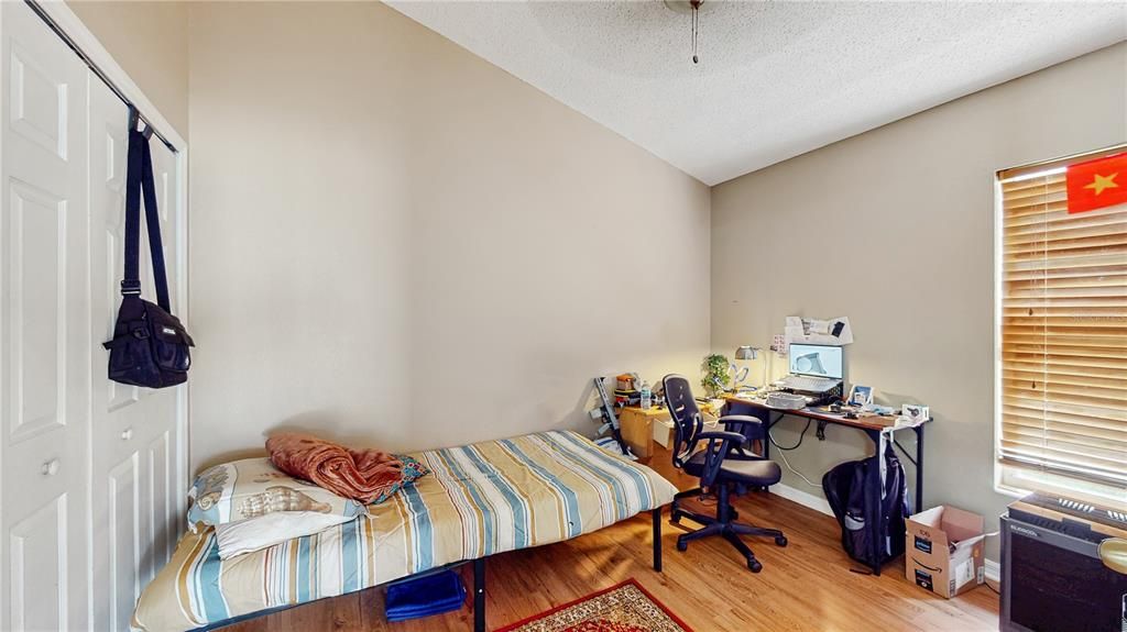 En Venta: $290,000 (3 camas, 2 baños, 1050 Pies cuadrados)