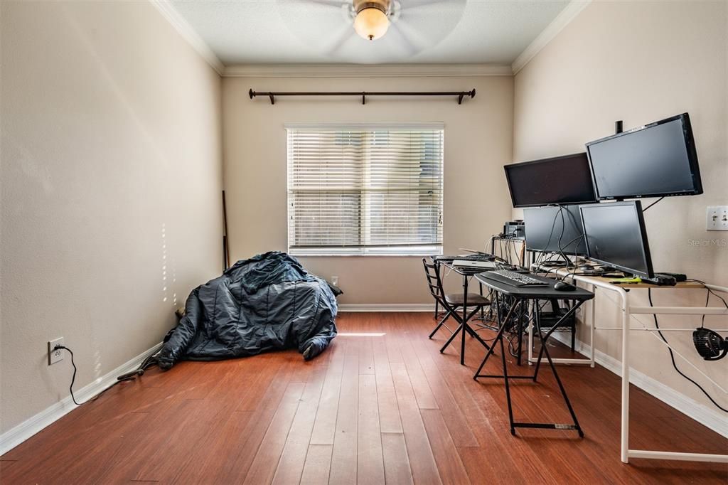 待售: $290,000 (4 贝兹, 2 浴室, 1755 平方英尺)