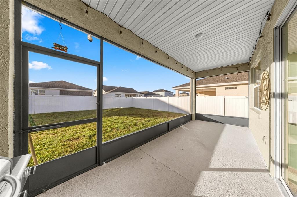 В аренду: $2,200 (3 спален, 2 ванн, 1856 Квадратных фут)