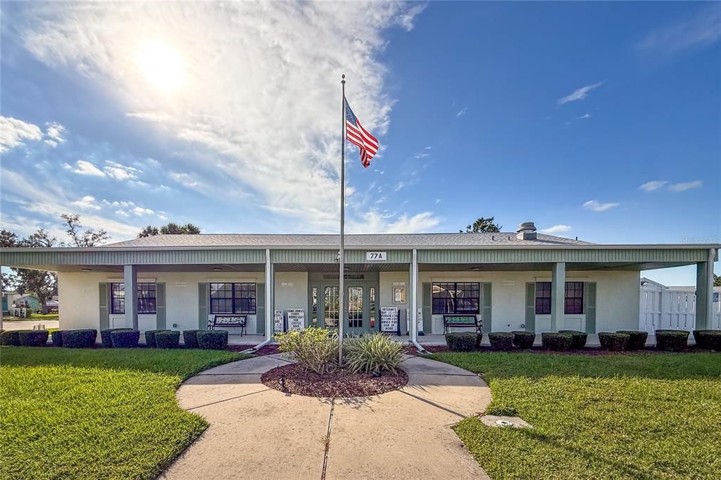 待售: $215,000 (2 贝兹, 2 浴室, 1100 平方英尺)