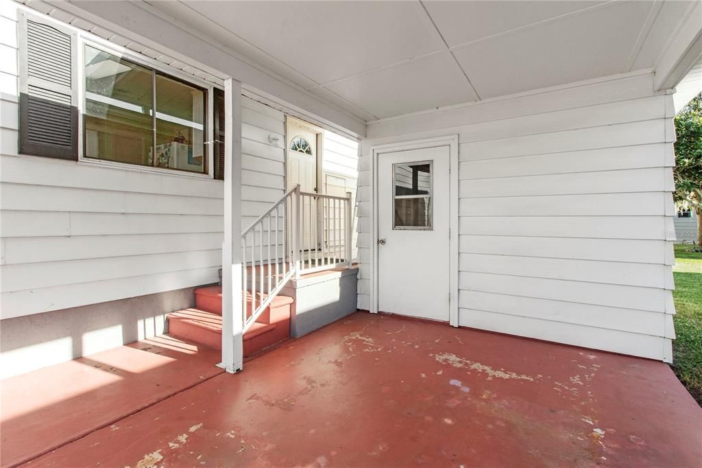 待售: $215,000 (2 贝兹, 2 浴室, 1100 平方英尺)