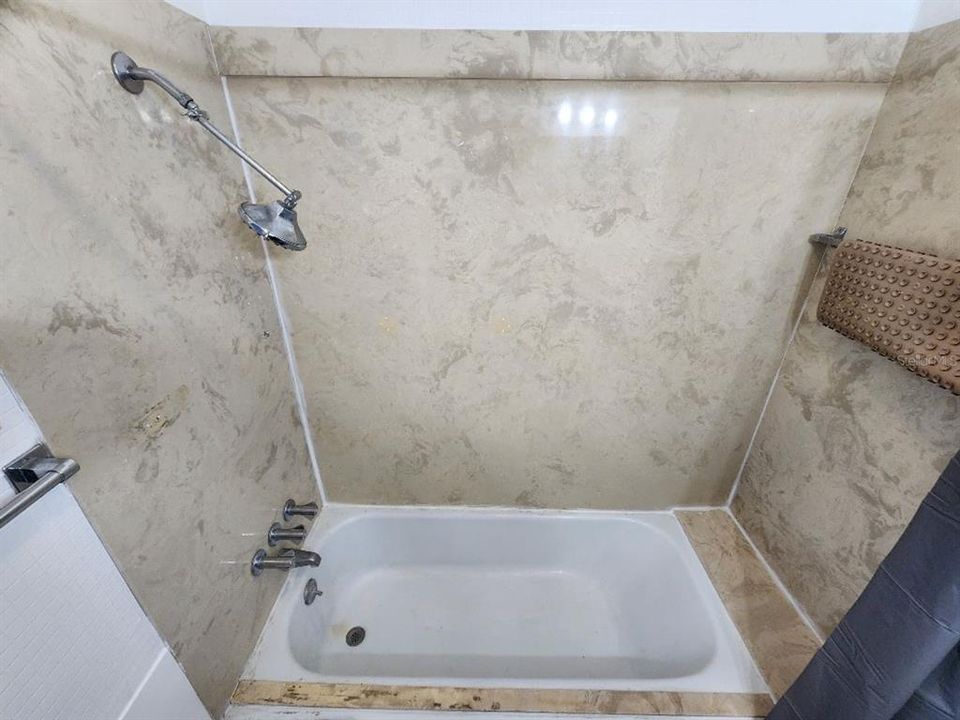 For Rent: $1,500 (2 beds, 1 baths, 600 Square Feet)