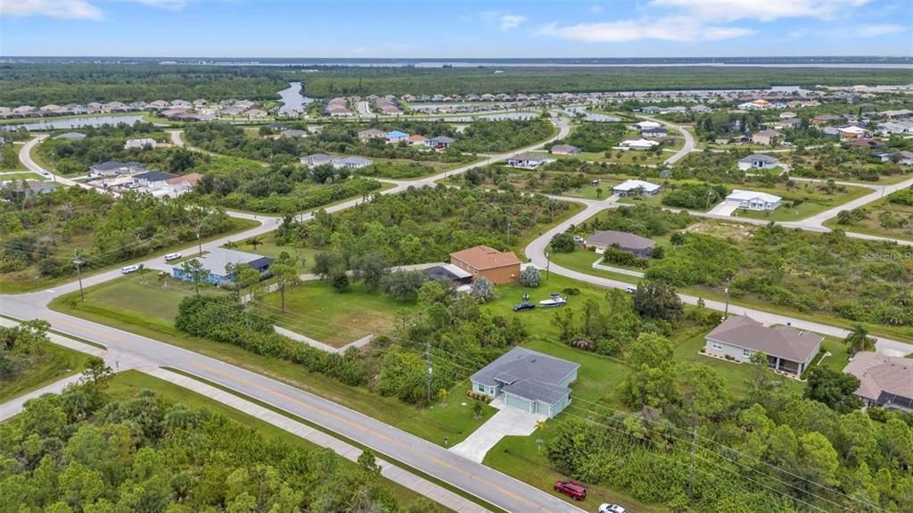 出租: $2,400 (3 贝兹, 2 浴室, 1798 平方英尺)