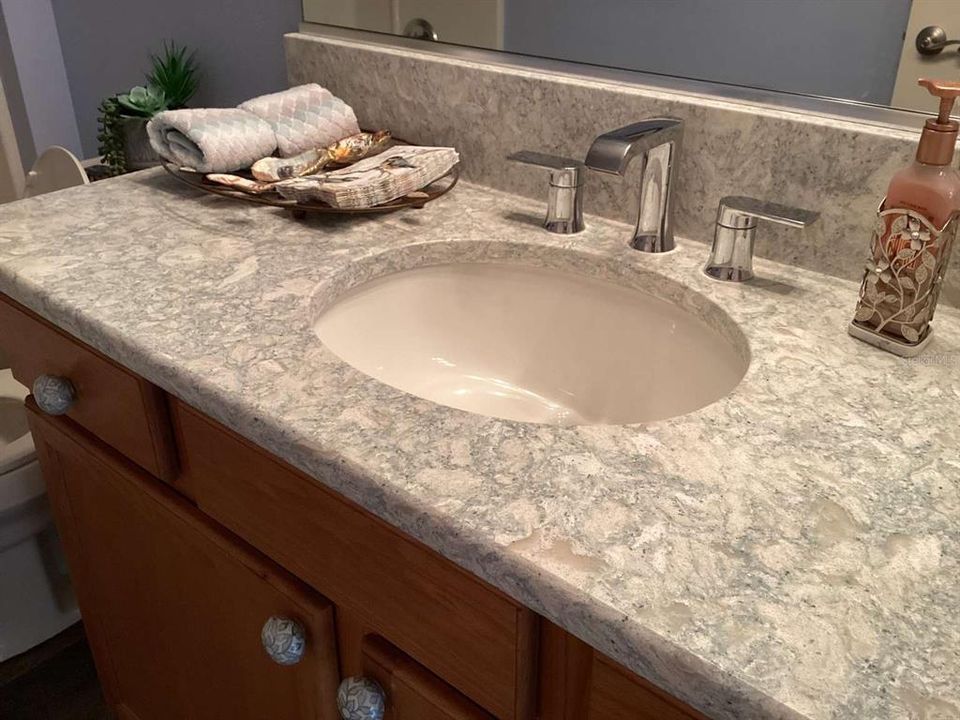 En Venta: $358,789 (2 camas, 2 baños, 2170 Pies cuadrados)