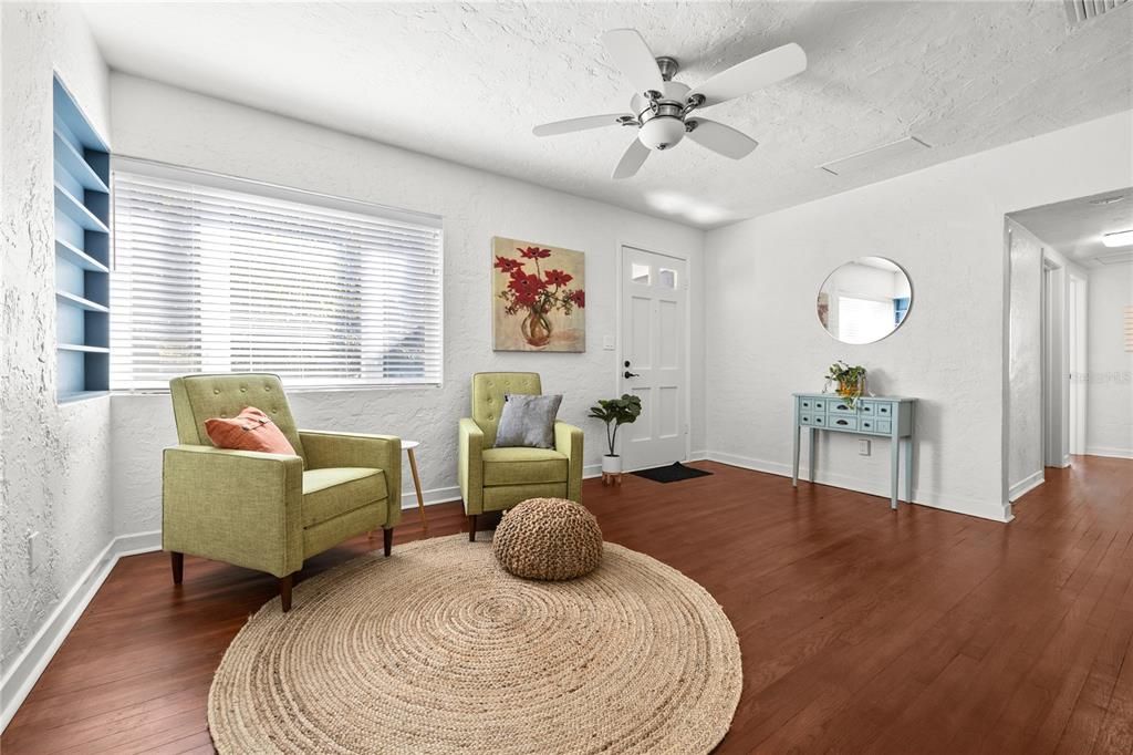 Activo con contrato: $269,000 (3 camas, 1 baños, 1236 Pies cuadrados)