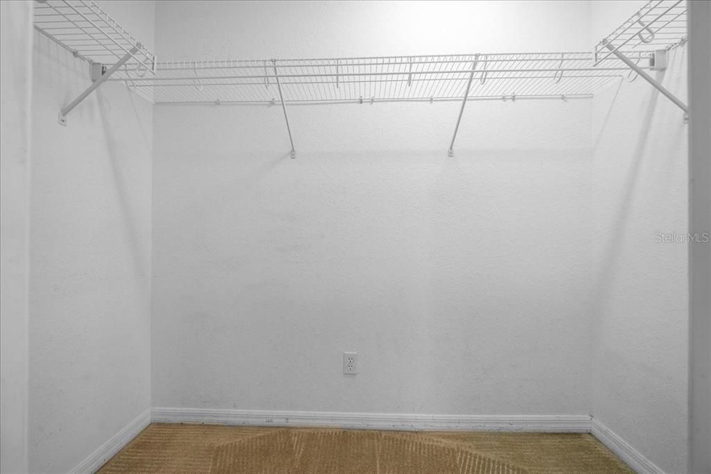 Active With Contract: $199,950 (3 beds, 2 baths, 1330 Square Feet)