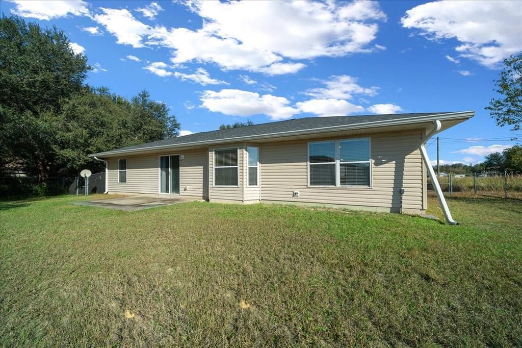 Active With Contract: $199,950 (3 beds, 2 baths, 1330 Square Feet)