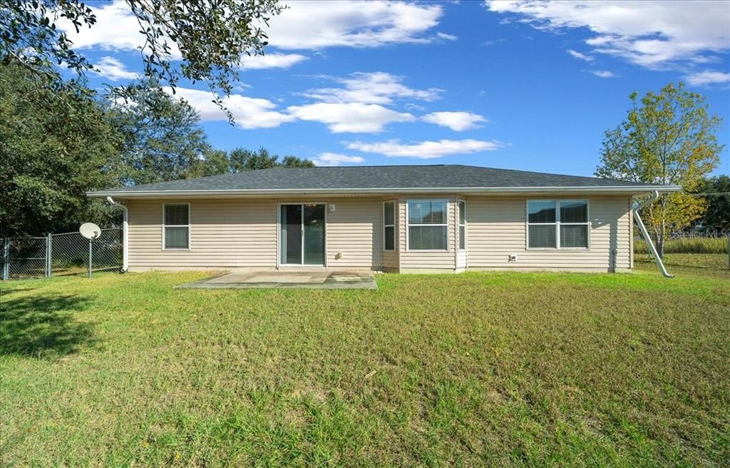 Active With Contract: $199,950 (3 beds, 2 baths, 1330 Square Feet)