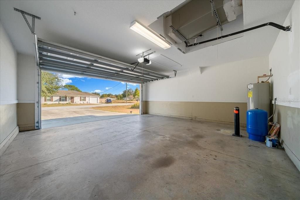 Active With Contract: $199,950 (3 beds, 2 baths, 1330 Square Feet)