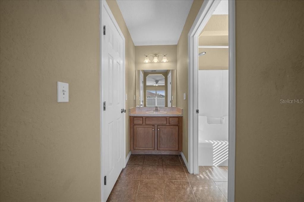 Active With Contract: $199,950 (3 beds, 2 baths, 1330 Square Feet)