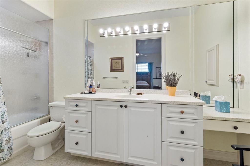 For Sale: $2,100,000 (3 beds, 3 baths, 4265 Square Feet)