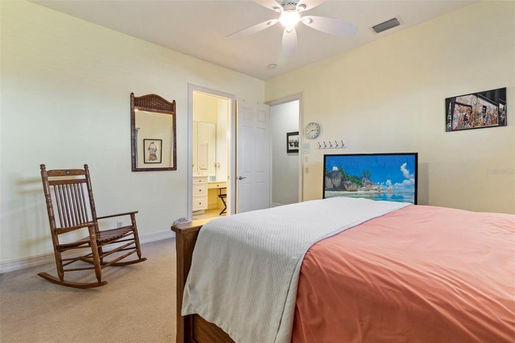 For Sale: $2,100,000 (3 beds, 3 baths, 4265 Square Feet)