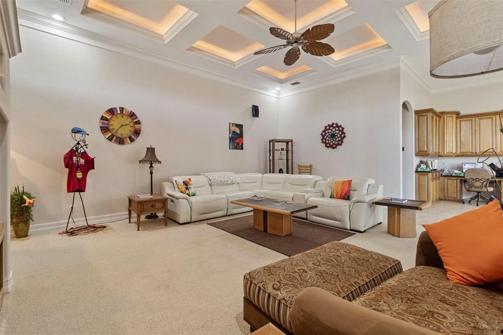 For Sale: $2,100,000 (3 beds, 3 baths, 4265 Square Feet)