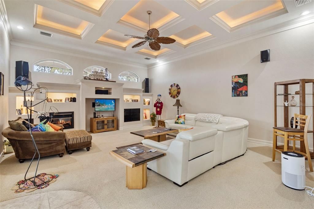 For Sale: $2,100,000 (3 beds, 3 baths, 4265 Square Feet)