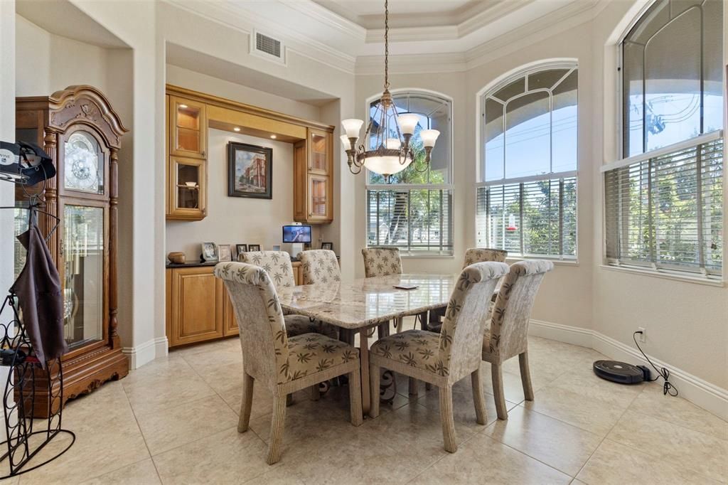 For Sale: $2,100,000 (3 beds, 3 baths, 4265 Square Feet)