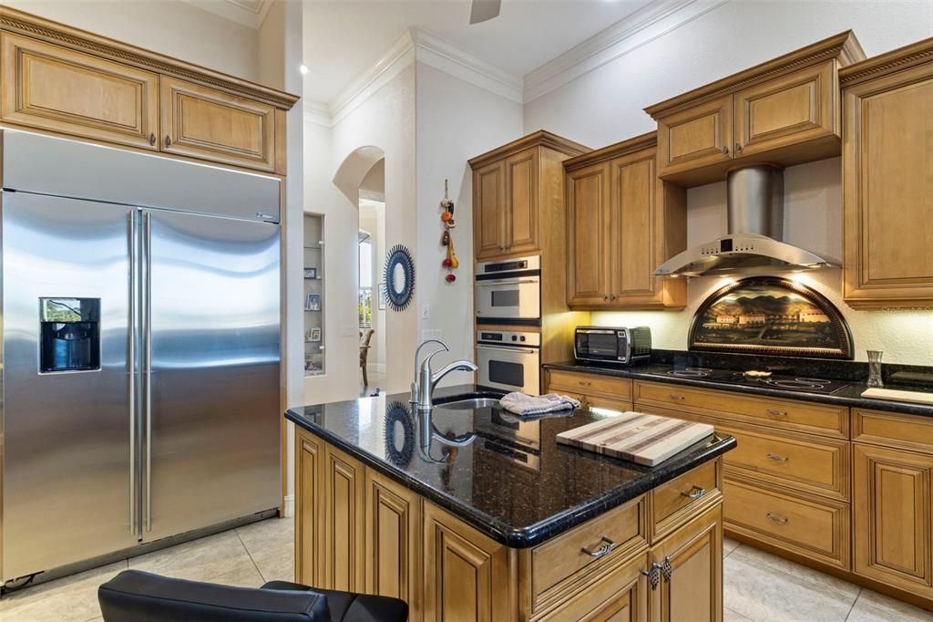 For Sale: $2,100,000 (3 beds, 3 baths, 4265 Square Feet)