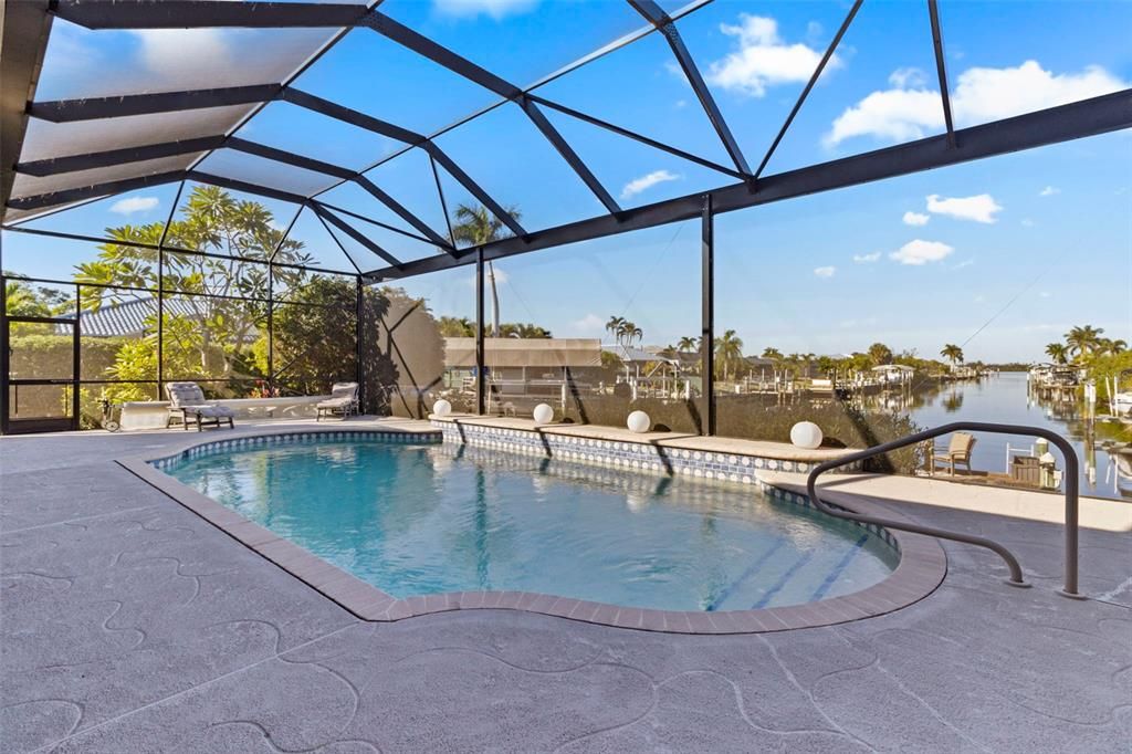 For Sale: $2,100,000 (3 beds, 3 baths, 4265 Square Feet)