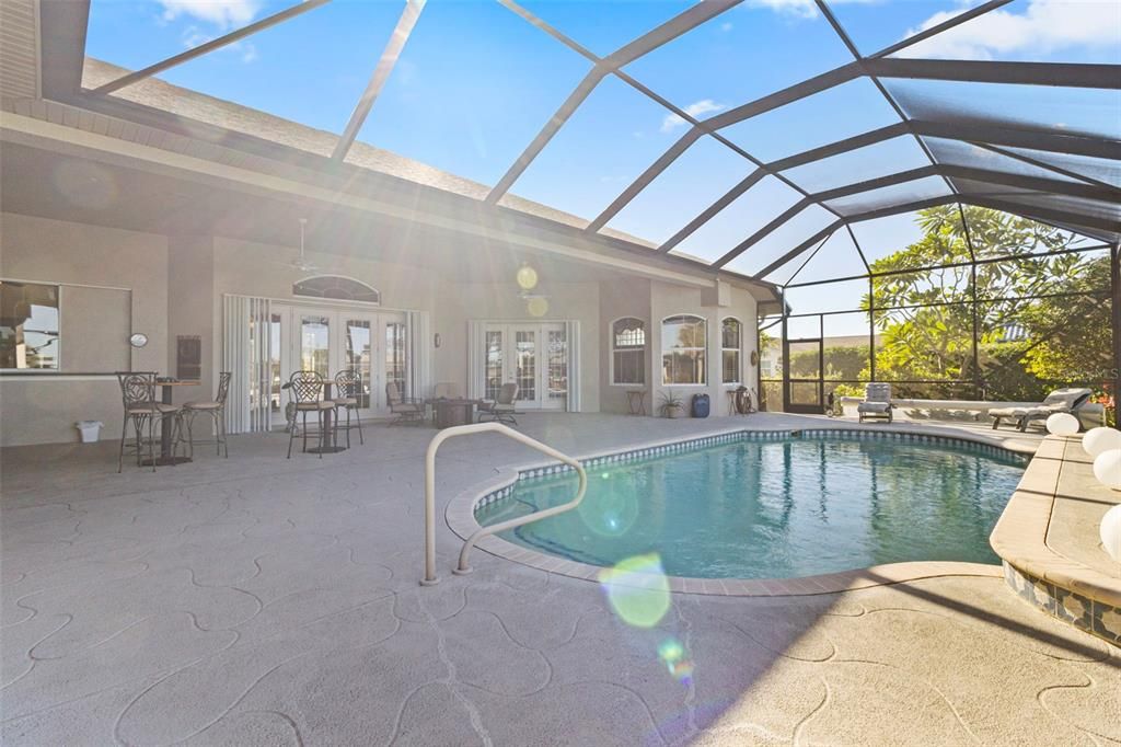 For Sale: $2,100,000 (3 beds, 3 baths, 4265 Square Feet)