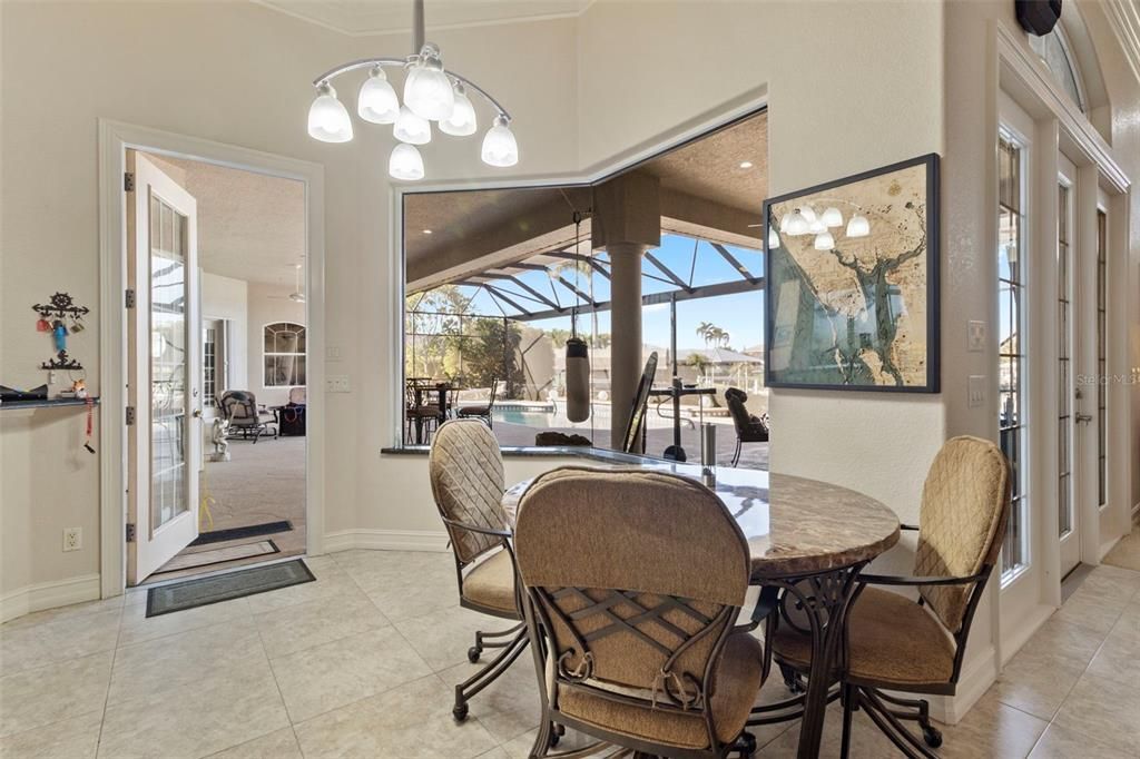 For Sale: $2,100,000 (3 beds, 3 baths, 4265 Square Feet)