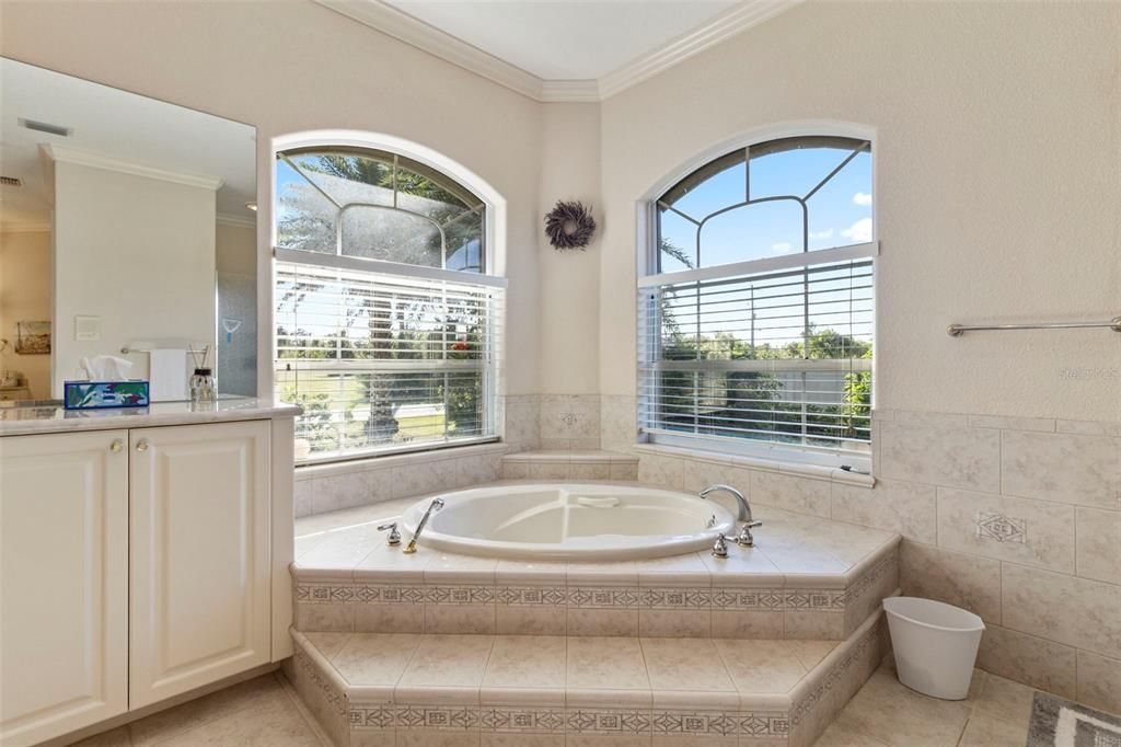 For Sale: $2,100,000 (3 beds, 3 baths, 4265 Square Feet)