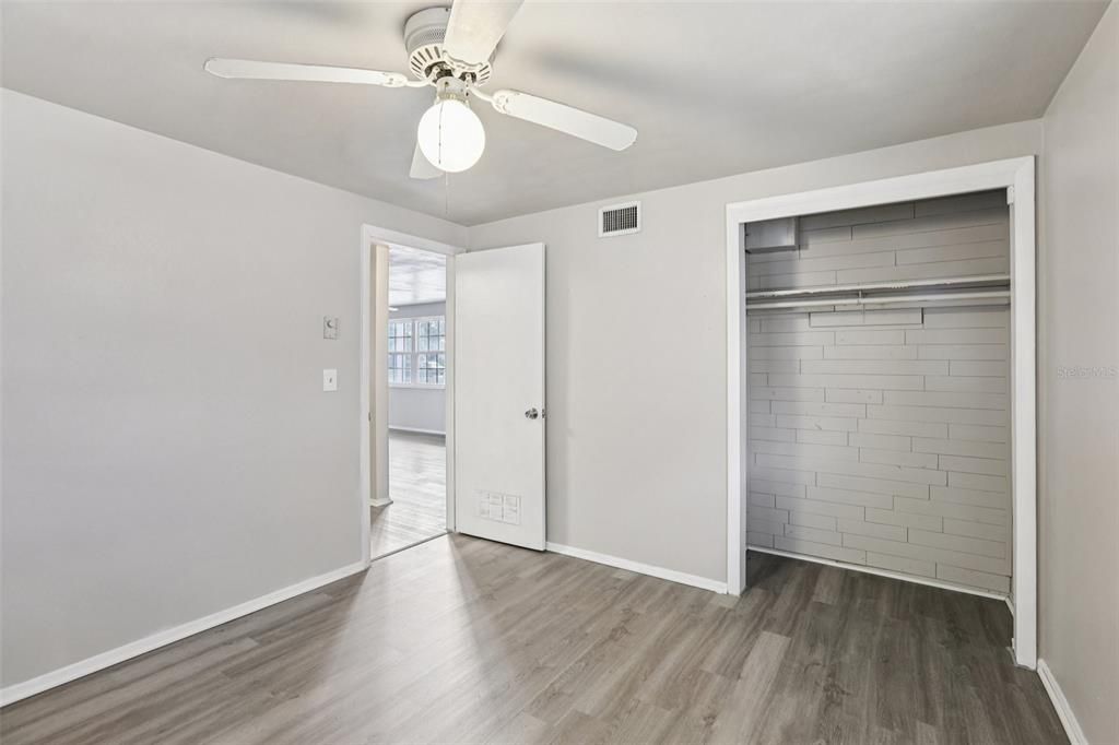 待售: $234,900 (3 贝兹, 2 浴室, 1250 平方英尺)