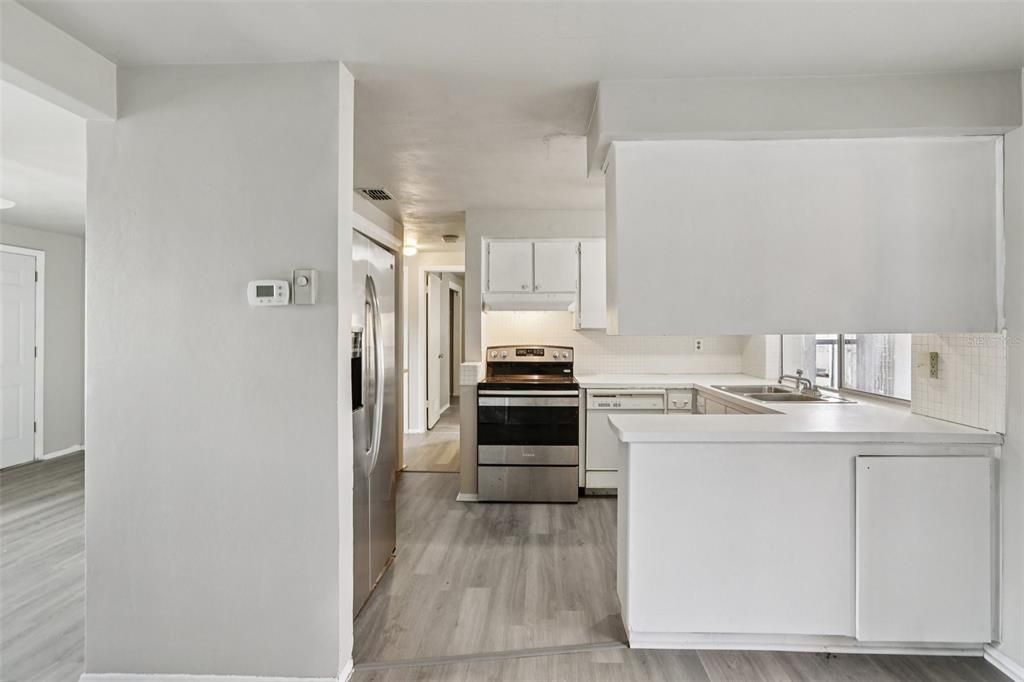 待售: $234,900 (3 贝兹, 2 浴室, 1250 平方英尺)