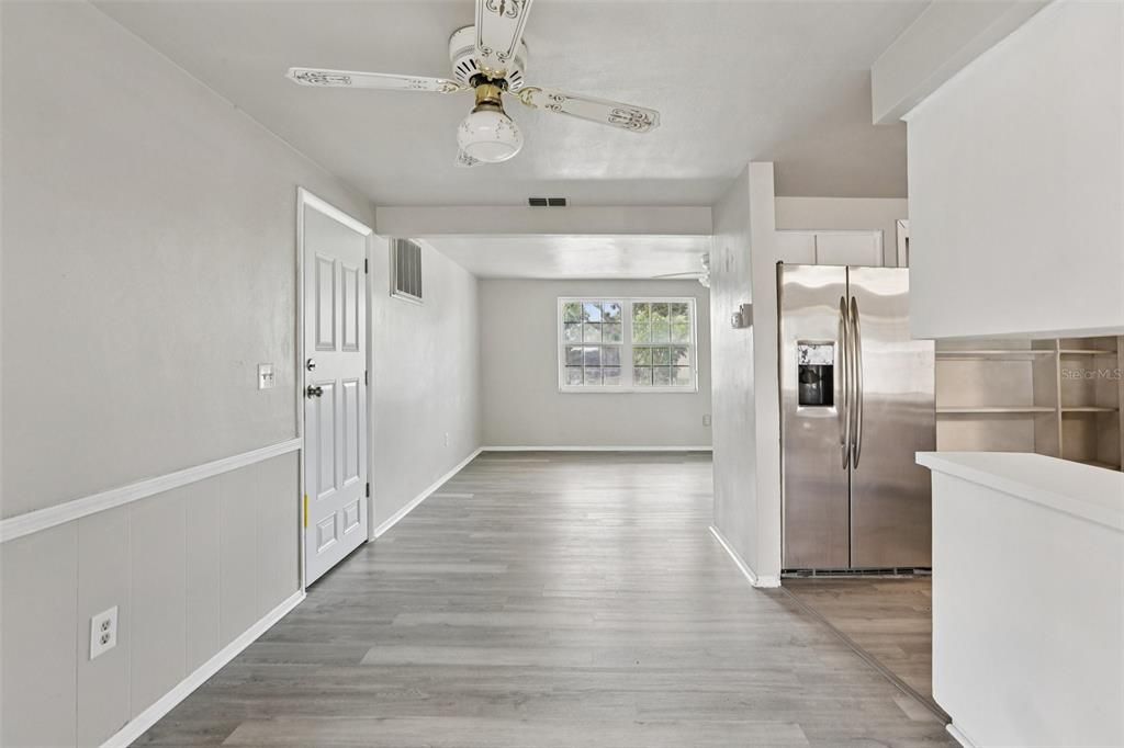 待售: $234,900 (3 贝兹, 2 浴室, 1250 平方英尺)