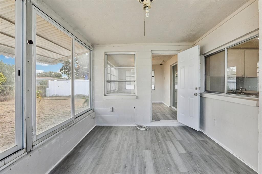 待售: $234,900 (3 贝兹, 2 浴室, 1250 平方英尺)