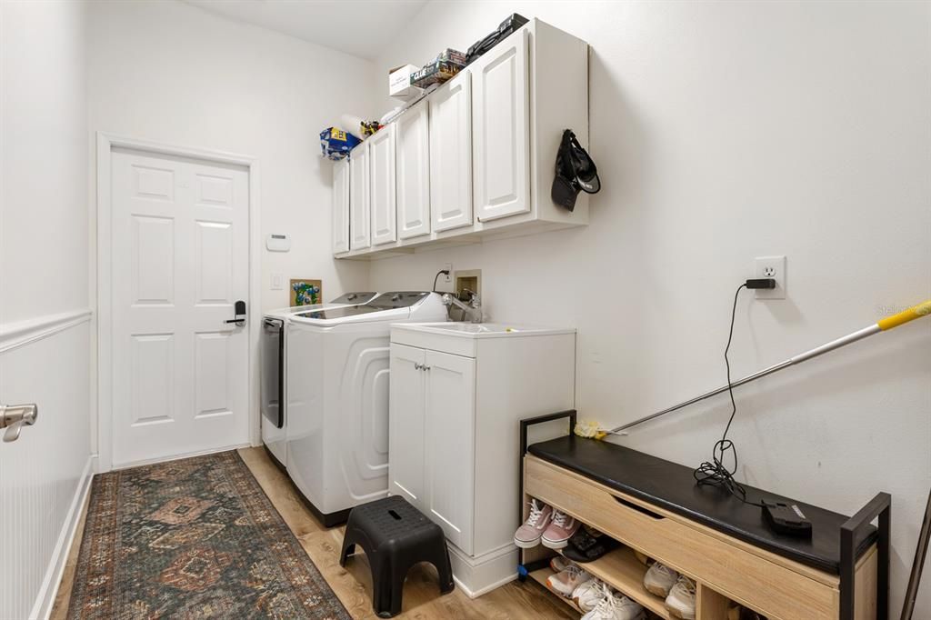 For Sale: $839,999 (4 beds, 3 baths, 2676 Square Feet)