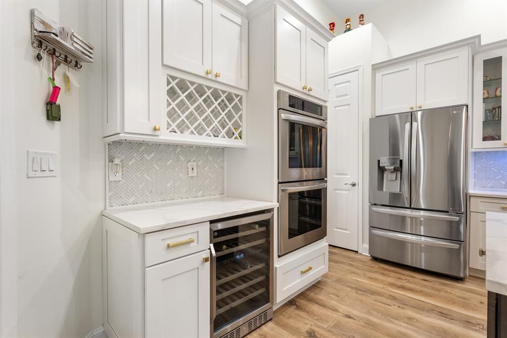 For Sale: $839,999 (4 beds, 3 baths, 2676 Square Feet)