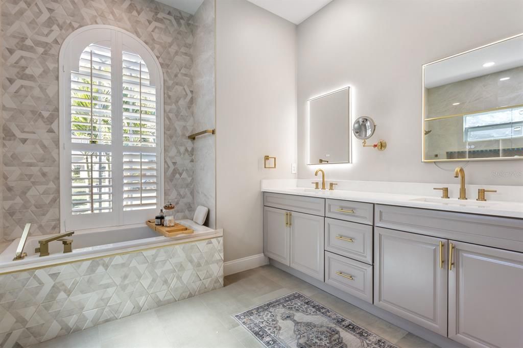 For Sale: $839,999 (4 beds, 3 baths, 2676 Square Feet)