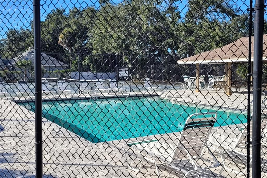 Под контрактом: $429,900 (4 спален, 2 ванн, 1952 Квадратных фут)