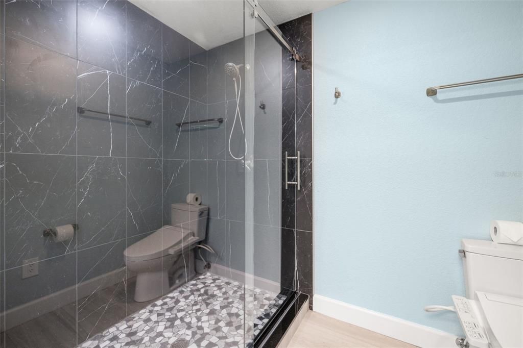 For Sale: $750,000 (2 beds, 2 baths, 2010 Square Feet)