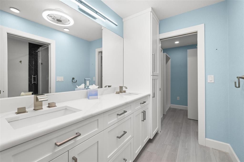 For Sale: $750,000 (2 beds, 2 baths, 2010 Square Feet)