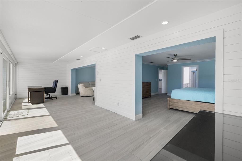 For Sale: $750,000 (2 beds, 2 baths, 2010 Square Feet)