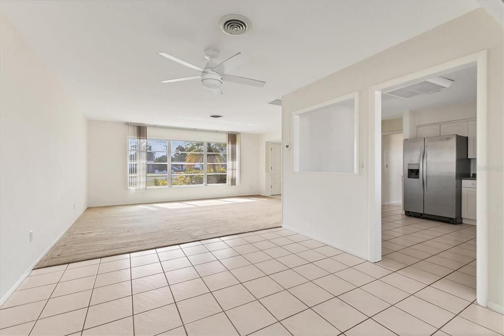 For Sale: $350,000 (2 beds, 2 baths, 1588 Square Feet)