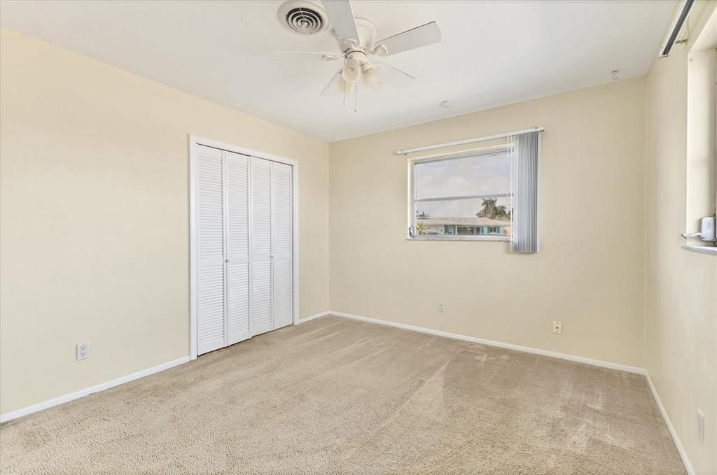 For Sale: $350,000 (2 beds, 2 baths, 1588 Square Feet)