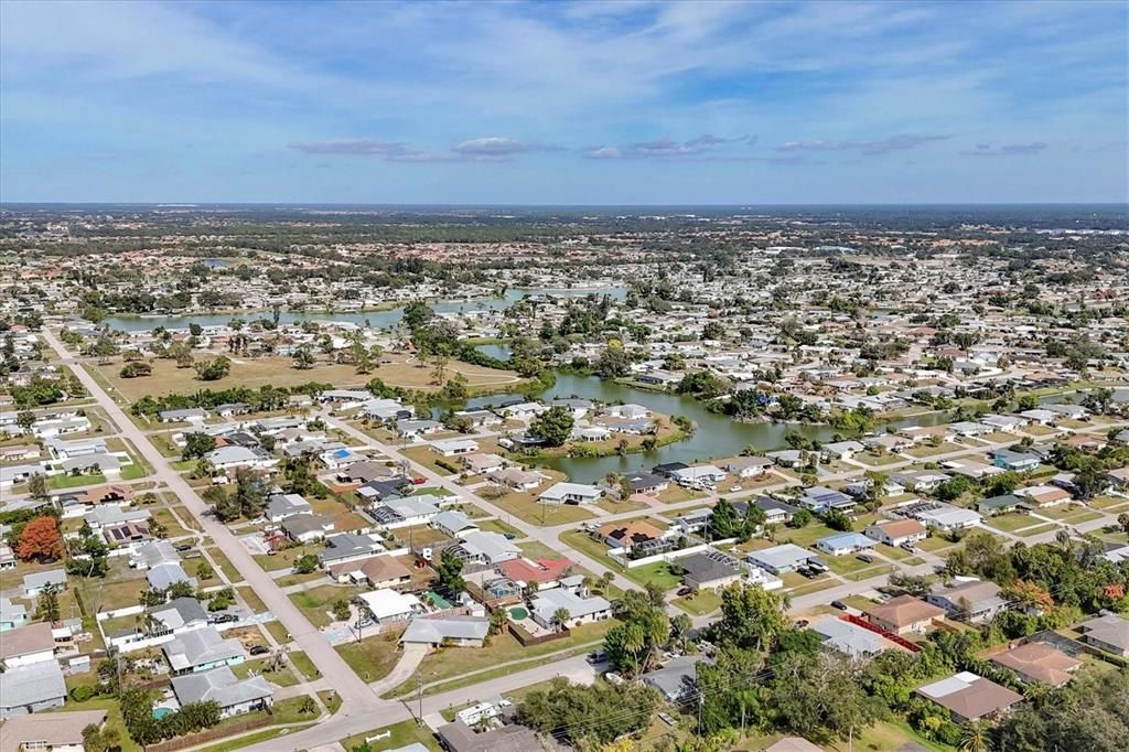 For Sale: $350,000 (2 beds, 2 baths, 1588 Square Feet)