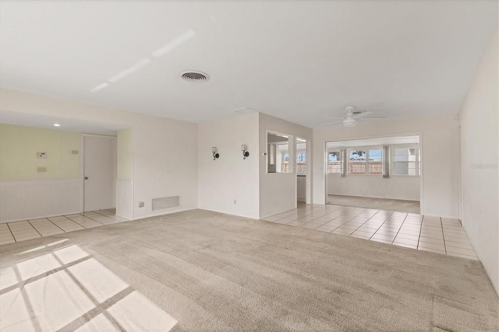 For Sale: $350,000 (2 beds, 2 baths, 1588 Square Feet)