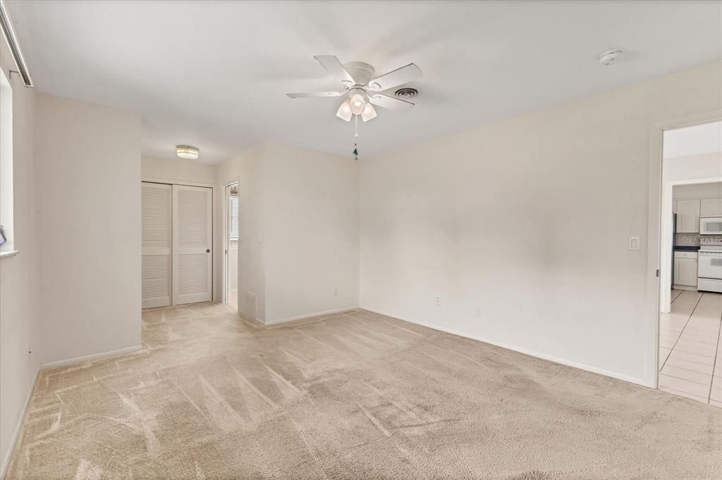 For Sale: $350,000 (2 beds, 2 baths, 1588 Square Feet)