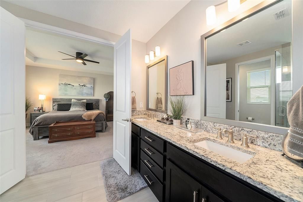 На продажу: $659,000 (4 спален, 3 ванн, 2300 Квадратных фут)