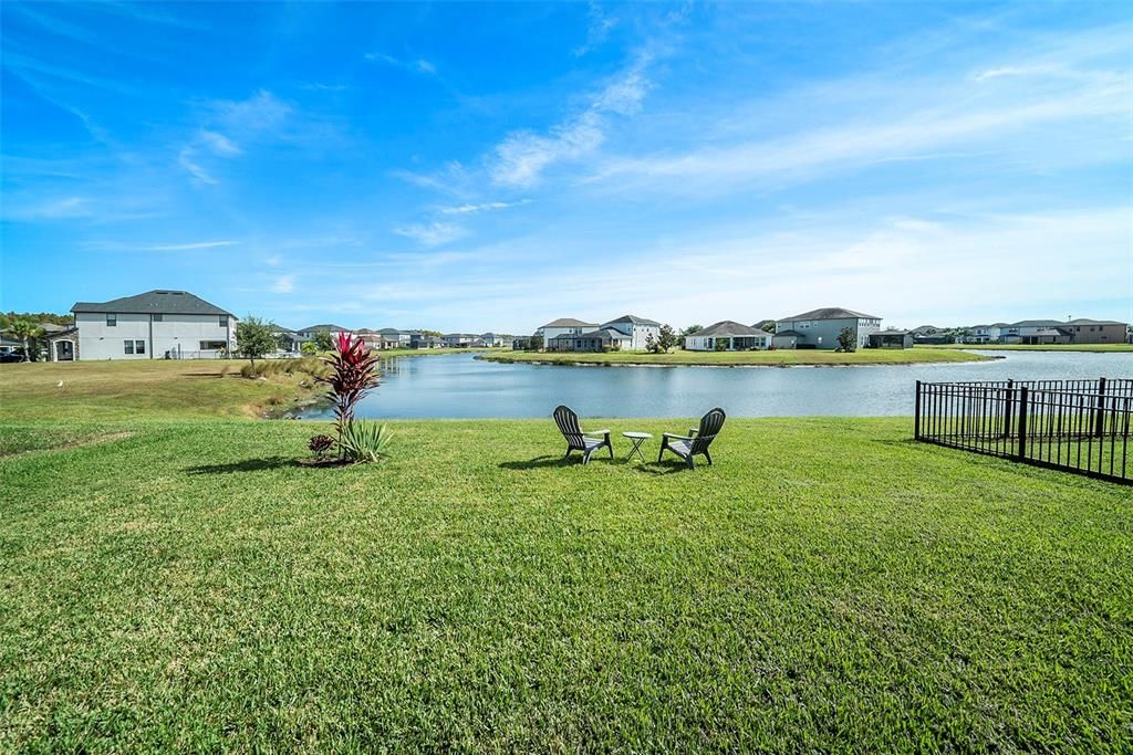 На продажу: $659,000 (4 спален, 3 ванн, 2300 Квадратных фут)