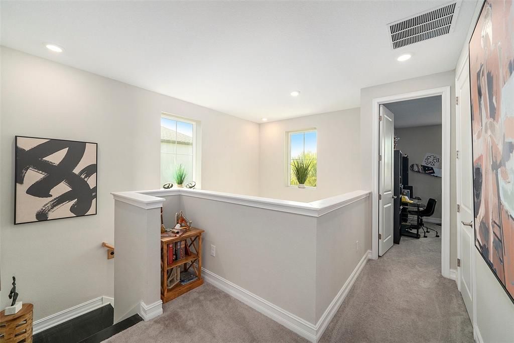 На продажу: $659,000 (4 спален, 3 ванн, 2300 Квадратных фут)