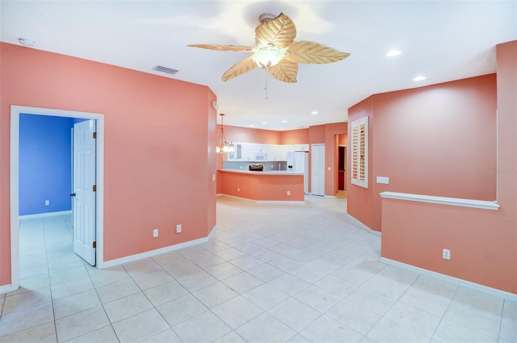 For Rent: $2,250 (2 beds, 2 baths, 1393 Square Feet)