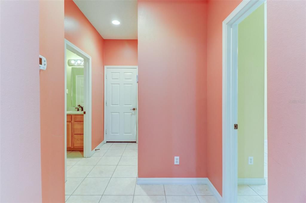 For Rent: $2,250 (2 beds, 2 baths, 1393 Square Feet)