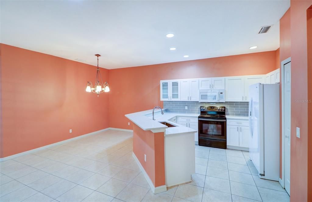 For Rent: $2,250 (2 beds, 2 baths, 1393 Square Feet)