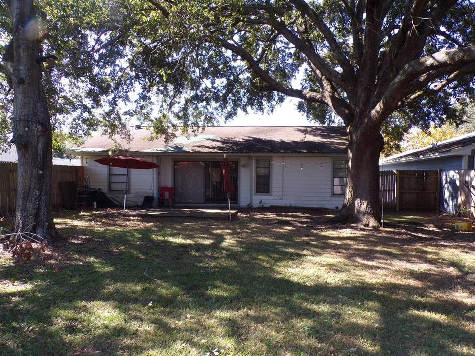 En Venta: $299,000 (3 camas, 2 baños, 1305 Pies cuadrados)