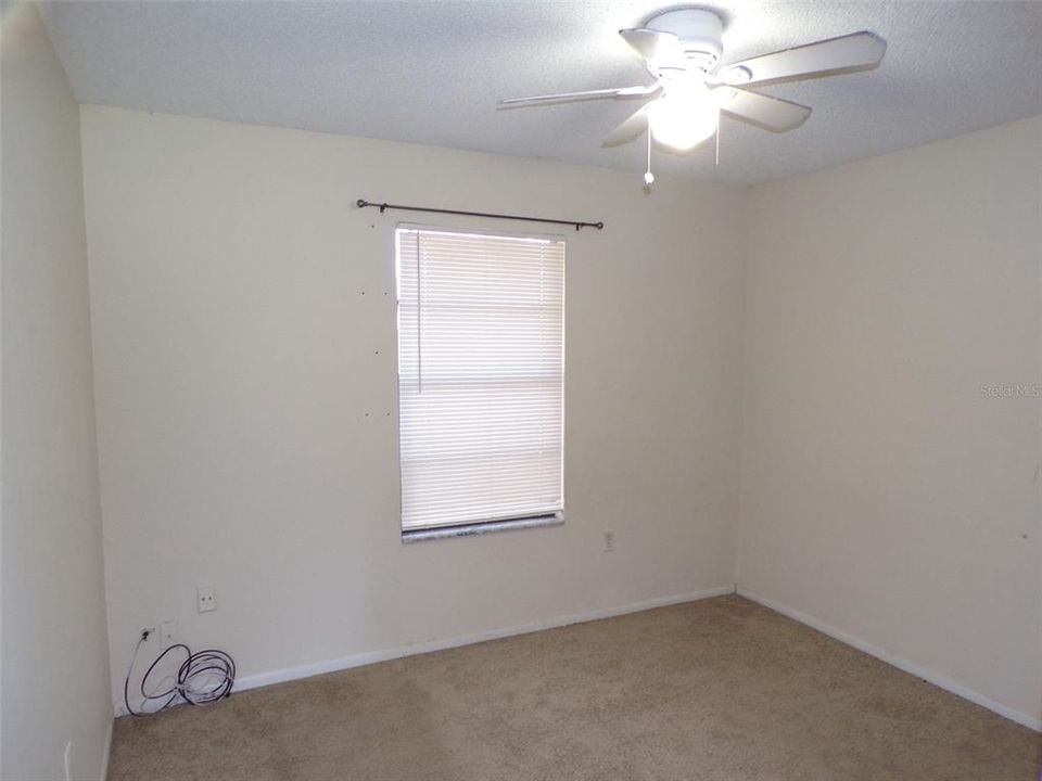 En Venta: $299,000 (3 camas, 2 baños, 1305 Pies cuadrados)