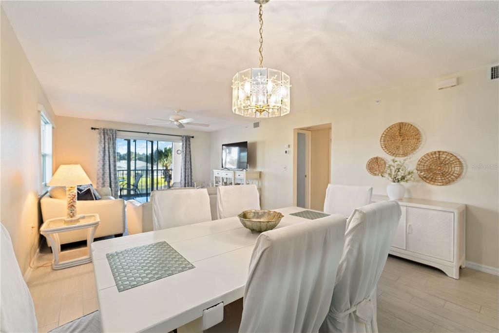 En Venta: $315,000 (2 camas, 2 baños, 1230 Pies cuadrados)